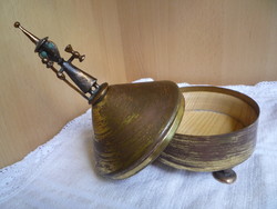 Ufo bonbonier.