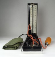 1F512 Retro klasszikus vérnyomásmérő