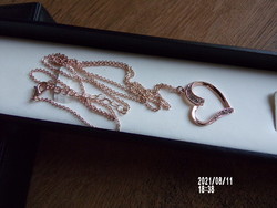 Rózsaaranyozott nyaklánc 84 cm szív medállal