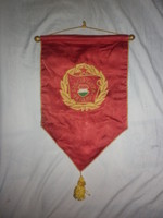 régi szocialista brigád selyem zászló