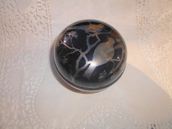 Antik fekete színű üveg doboz-különleges kézműves darab-ezüst színű díszítéssel