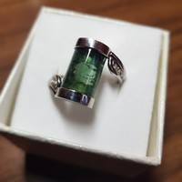 14 kt fehérarany zöld turmalin gyűrű brillekkel