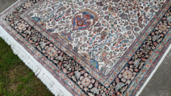 Gyönyörű indiai selyem Kashmir szőnyeg 250 x 155 cm