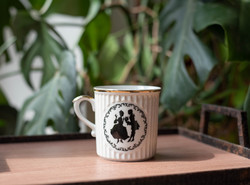 Árnyképes vintage porcelán csésze - bidermeier bordázott aranyozott bögre