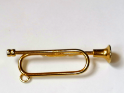 Arany színű trombita bross 18.