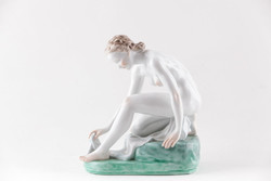 HERENDI, NUDE WOMAN WITH TOWEL PORCELAIN FIGURE, PERFECT! (P052)