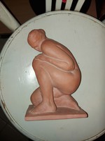 K.Z. szignós (21 cm) terrakotta szobor, hibátlan, finom darab