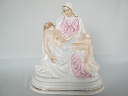 Jelzett porcelán Pieta szobor 22 cm