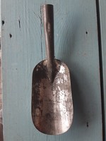 Metal grocery spoon