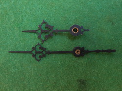 Pointer for a pair of weight-long wall clocks