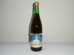 Retro Szegedi Leányka bor boros üveg palack - Délalföldi Pincegazdaság 1970-es, bontatlan, ritkaság