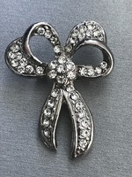 Bow-shaped brooch with Swarovski crystals, 4.5 cm