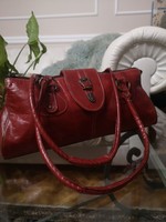 Olasz bőr kézi táska, burgundi piros, 40 x 18 cm fül nélkül