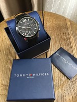 Tommy hilfiger men's chrono watch with leather strap