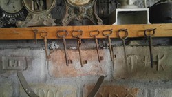 Ritka Antik Kulcs gyűjtemény 8db Kamra Pince ajtó kulcsok  Loft műhely dísz Industrial vas