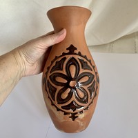Retro tile vase from the 70s or wine bottle - keeps the wine cool!