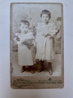 Antik gyerekfotó Sáray Albert Kunszentmárton régi műtermi fénykép kislányok