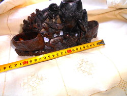 Kínai zsírkő naggyobb méretű   faragvány- ecsetmosó állatfigurákkal  - 22 cm X 12 cm