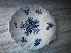 English porcelain offering