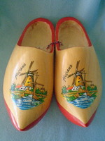 Holland fapapucs, régi faklumpa, tradicionális kézzel faragott és kézzel festet bükkfa cipő