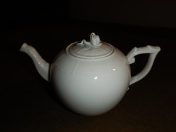 Kisméretű fehér herendi teáskanna