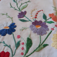 Needlework - hand embroidered tablecloth, centerpiece: floral pattern
