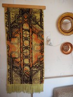 Midcentury / retro design wall tapestry / wall mat with geometric pattern
