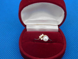 Arany 14 k Női gyűrű tenyésztett gyönggyel   1.9 gr
