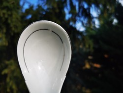 NAGYMÉRETŰ  PORCELÁN SZÓSZOS KANÁL