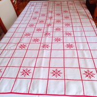 Embroidered cross-stitch tablecloth, 150 x 120 cm