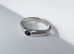 Onix stone, amorphous silver ring - 1 ft auctions!