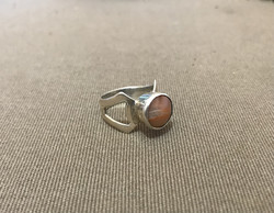 Ezüst gyűrű achát kővel