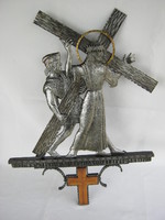 Vallásos témájú iparművészeti nagy méretű fém falidísz Krisztus a kereszttel 47 cm