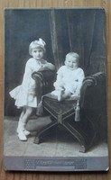 Nagyszombati keményhátú fotó ~1900, fiatal lány, nagy méretű 10*16,5 , Kabáth V. (T2)