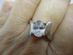 Special silver ring with brilliant cut crystal