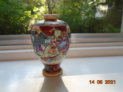 18.sz SATSUMA GYOKUZAN váza életképpel,virágzó cseresznyefával,geometrikus köztes mintával