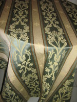Csodaszép barokkmintás zöld színű selyembrokát sötétítő függöny párba