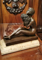Female nude with bouquet of flowers - bronze sculpture artwork