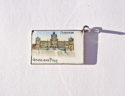 Régi apró prágai tűzzománcos emlék levelezőlap medál, ezüst keretben