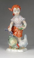 1G968 Antik Herendi porcelán tyúkokat etető kislány figura 13 cm