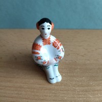 Szovjet ukrán porcelán figura