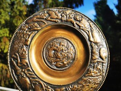 Diana, bronze wall bowl