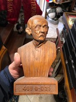 A wooden bust of barley Göncz, a rarity of 18 cm.