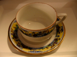 Antik gyűjtői Karlsbad Carl Knoll kávés, teás csésze kínai jelenetes, pagodás mintával