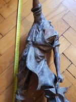 Spiáter szobor, súlyos, vagy öt kiló, fej-, és jobb alkar nélkül, de a maradék!