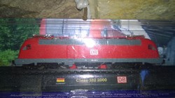 Mozdony modell Class 182 2000 német
