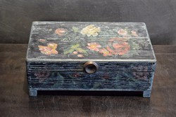 Kézzel festett rózsás antik díszdoboz  ékszerdoboz vintage felújítással, női ajándéknak