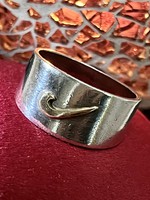 Vagány ezüst gyűrű 14 karátos arany betéttel