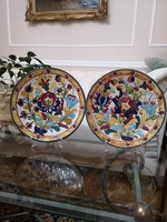 Olasz majolika, Deruta, kézzel festett, kézzel karcolt tálak, Umbria tartomány ,2 db tányér 26 cm