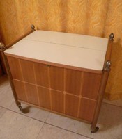 RETRO ILSE SKANDINÁV STÍLUSÚ NÉMET  BÁRSZEKRÉNY ZSÚRKOCSI KINÁLÓ